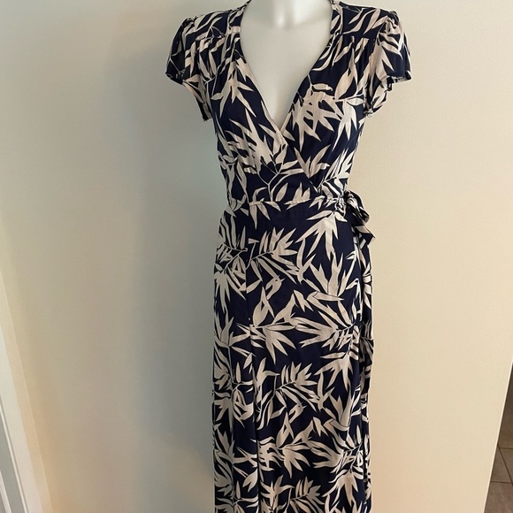 AMUSE Society Provence Maxi Wrap Dress Women’s Size Small Navy - Picture 3 of 9